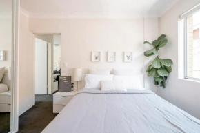 Lovely bedroom in eastern suburbs, Sydney